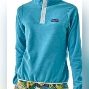 Patagonia Women's Micro D Teal Snap-T Fleece Pullover.
